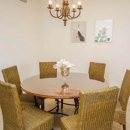 Apartment Granados 2112